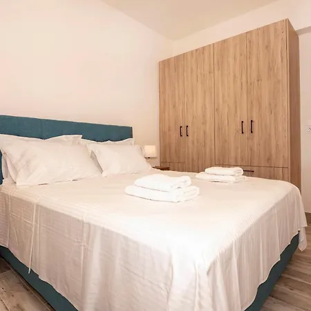Villa Maroulas Natura Palace - With Private Pool & Panoramic Sea View, Near
