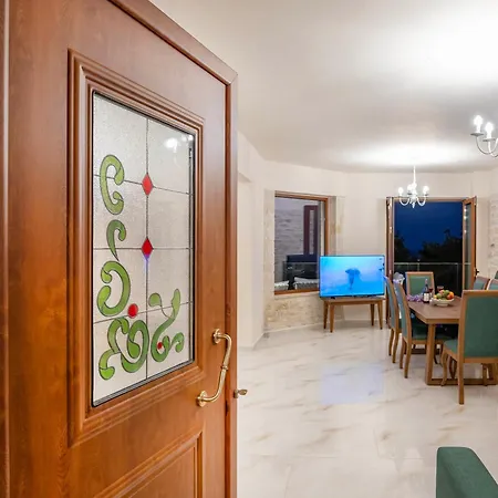 Maroulas Natura Palace - With Private Pool & Panoramic Sea View, Near Réthymnon